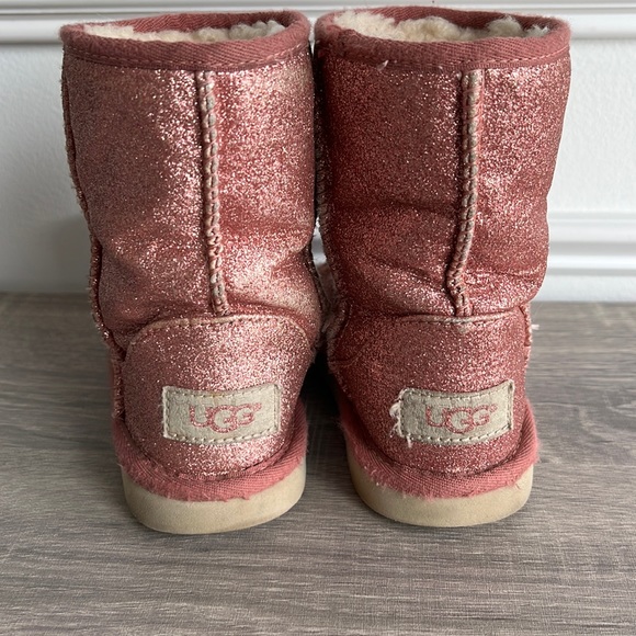 ✨ Authentic Toddler Girl’s UGG Boots - Size 9 (Toddler) Pink Glitter ✨ - Picture 3 of 5